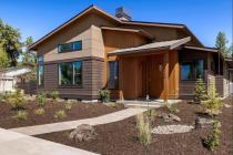 230 E Diamond Peak Ave #32, Sisters, OR 97759